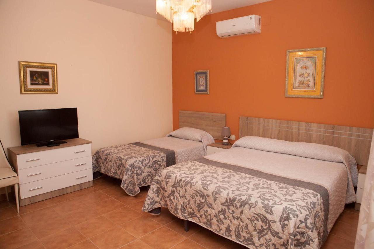 La Rosaleda De Orgaz Guest House Екстериор снимка