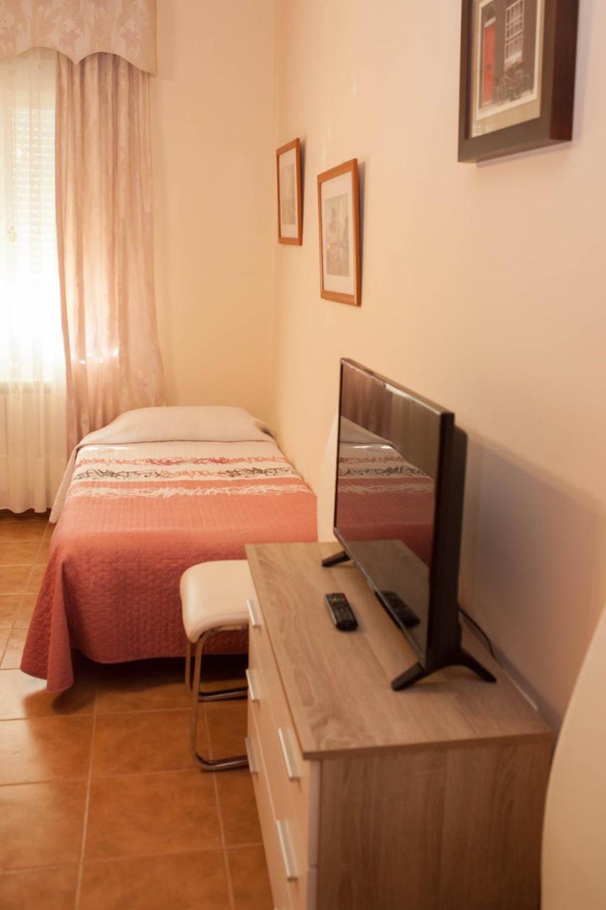 La Rosaleda De Orgaz Guest House Екстериор снимка