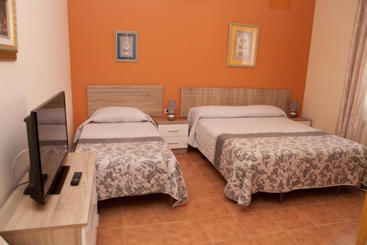 La Rosaleda De Orgaz Guest House Екстериор снимка